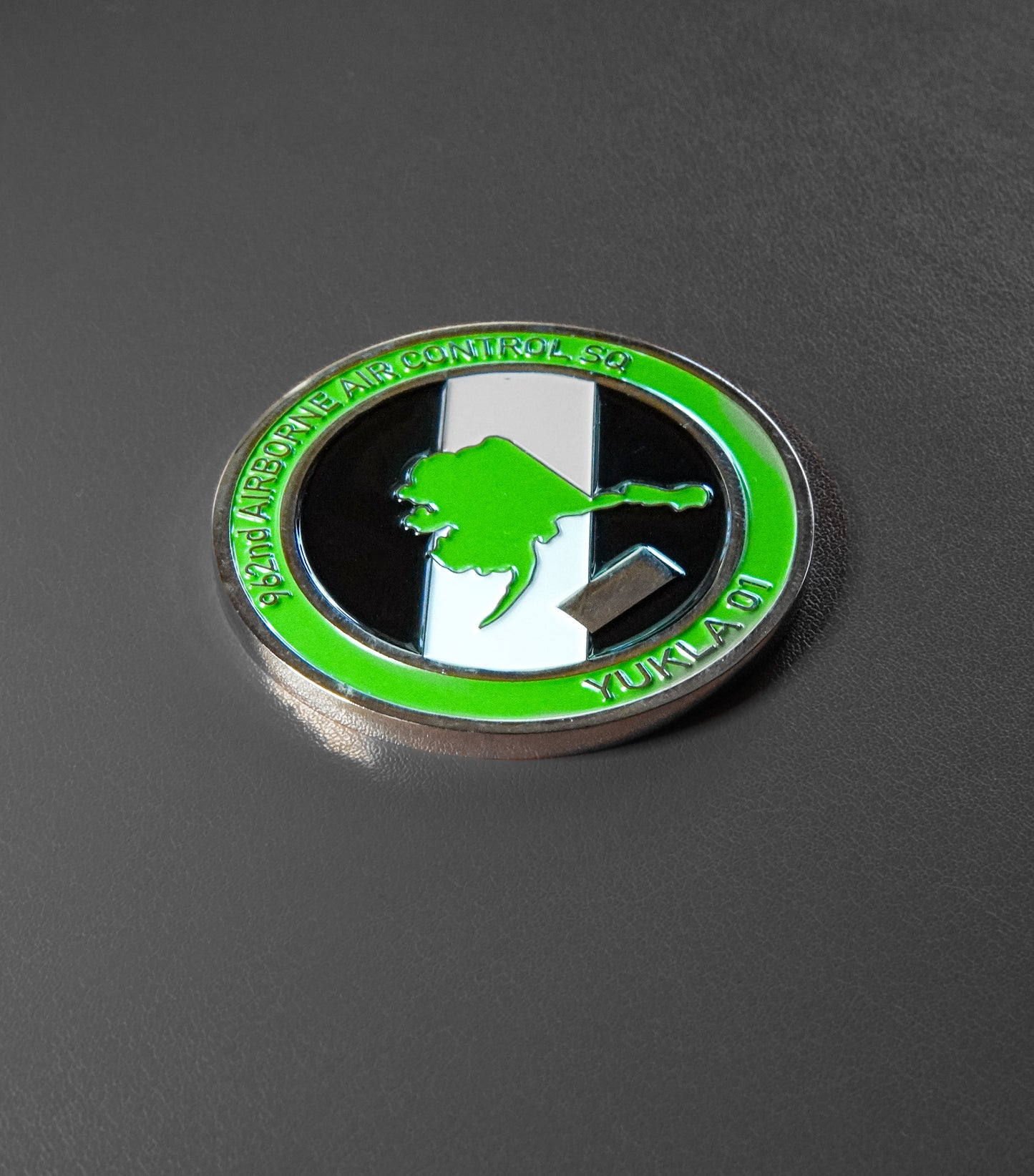 962nd AACS Commander's Coin